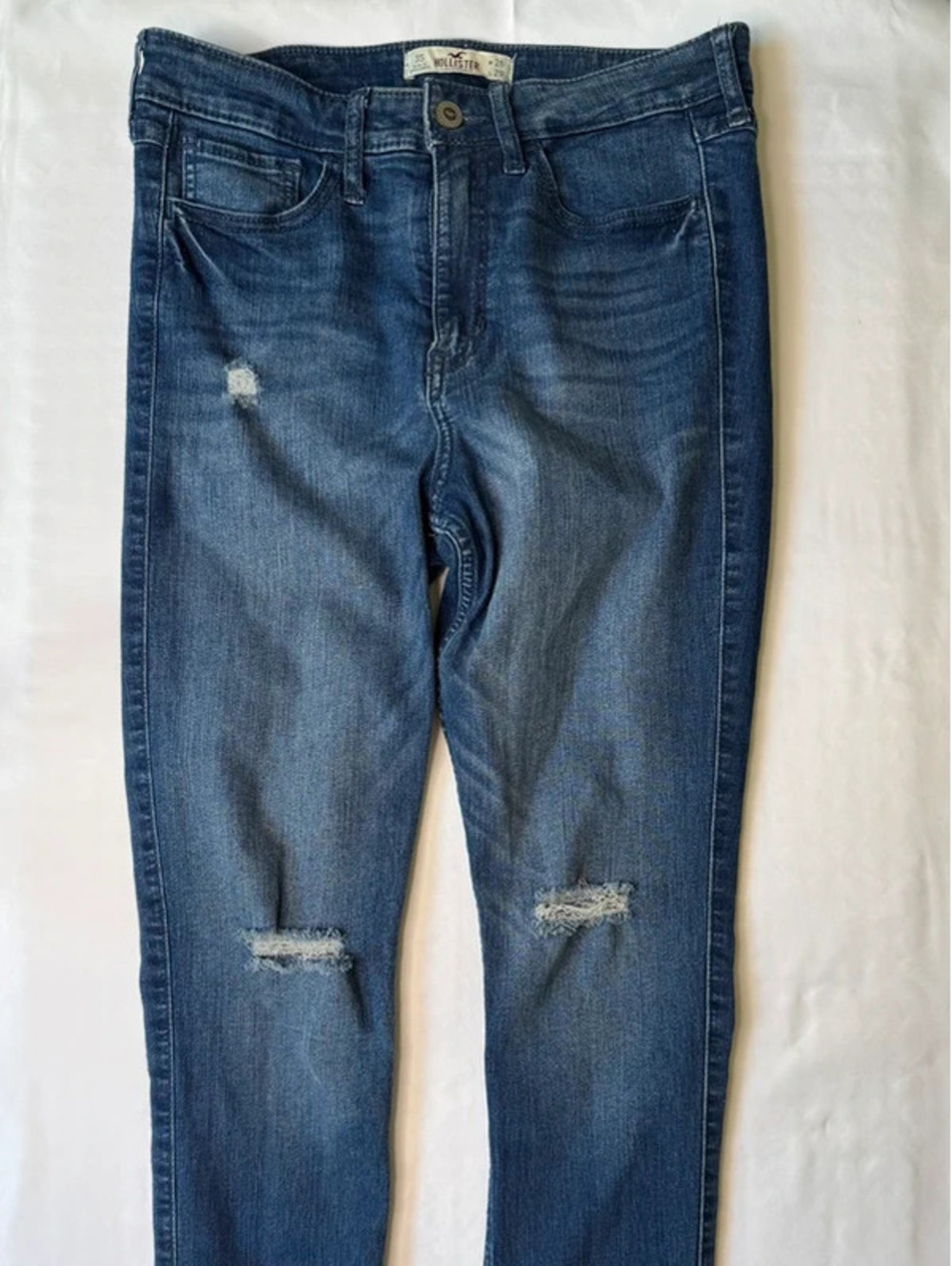 Hollister Ripped Skinny Jeans - Size 3 Short